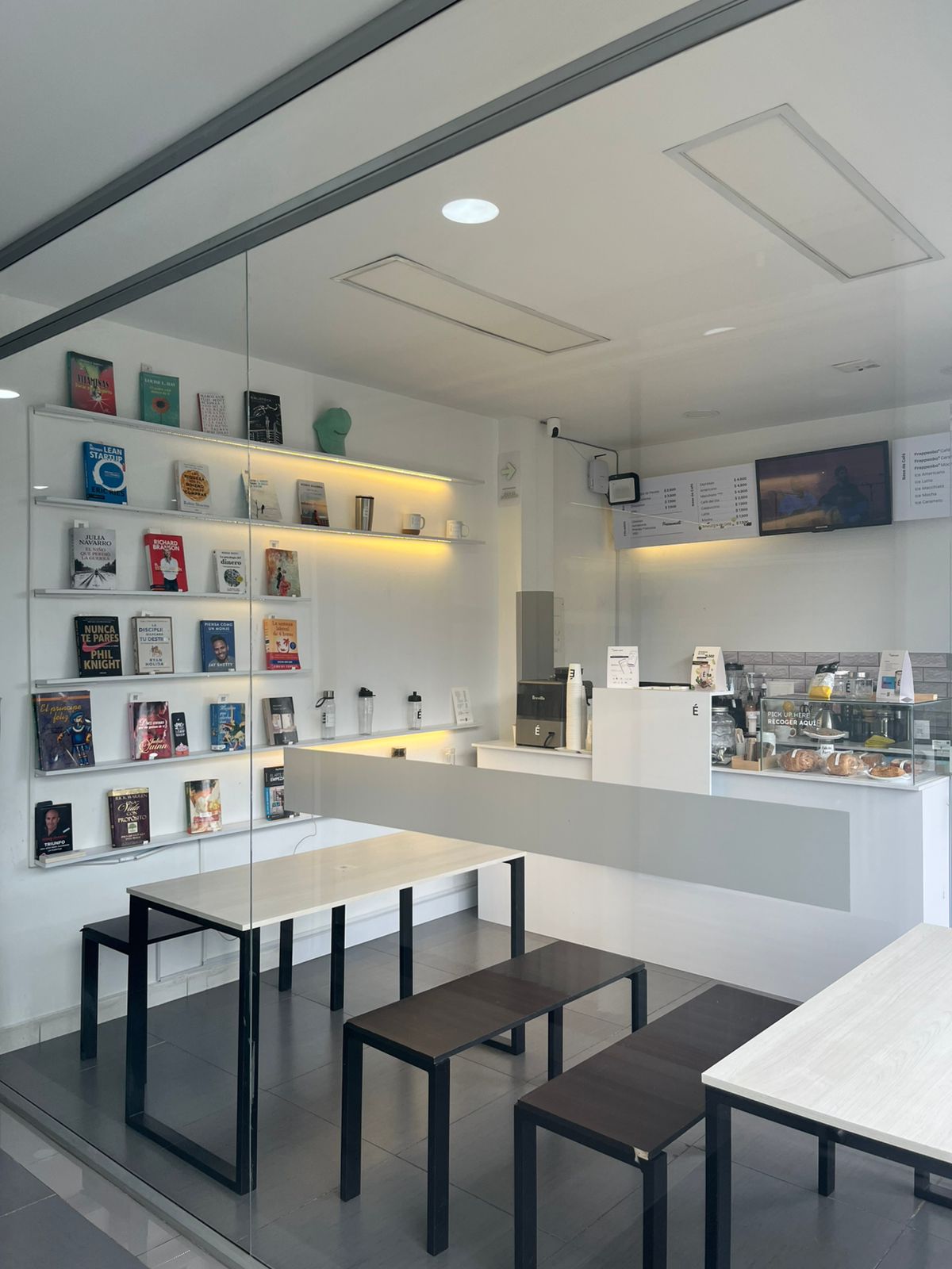EOBO Café